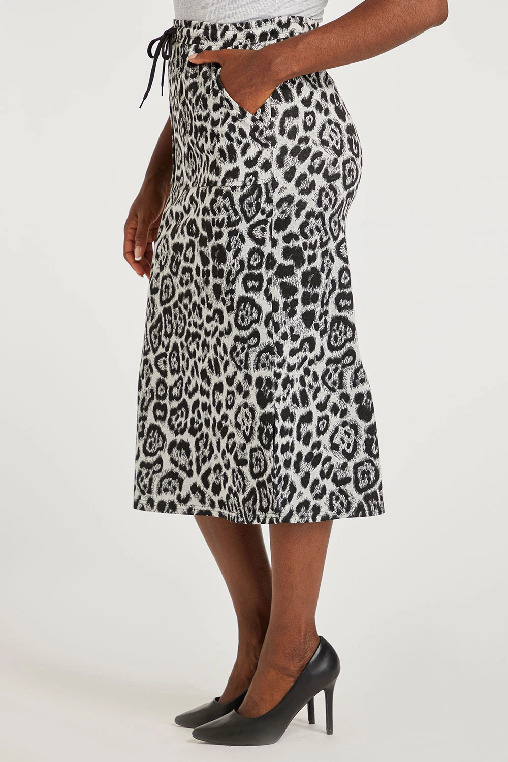 Animal Print Jacquard Straight Skirt - Image 4