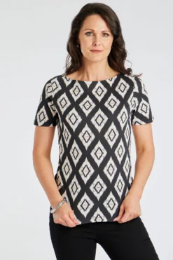 Short Sleeve Diamond Print Boat Neck Top