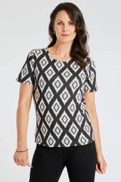 Short Sleeve Diamond Print Top With Scoop Neckline
