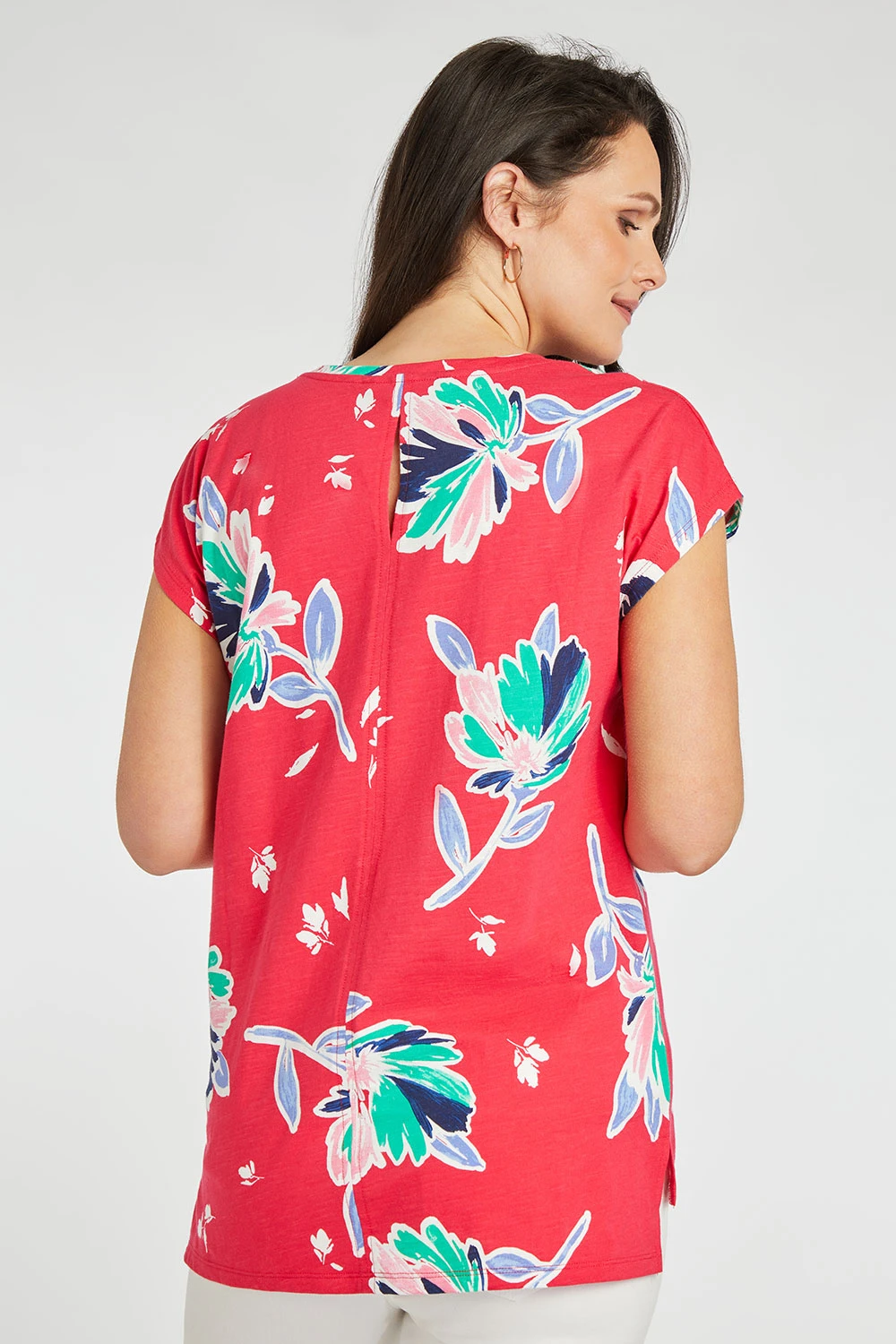 Short Sleeve Large Spaced Floral Print T-Shirt - Image 6