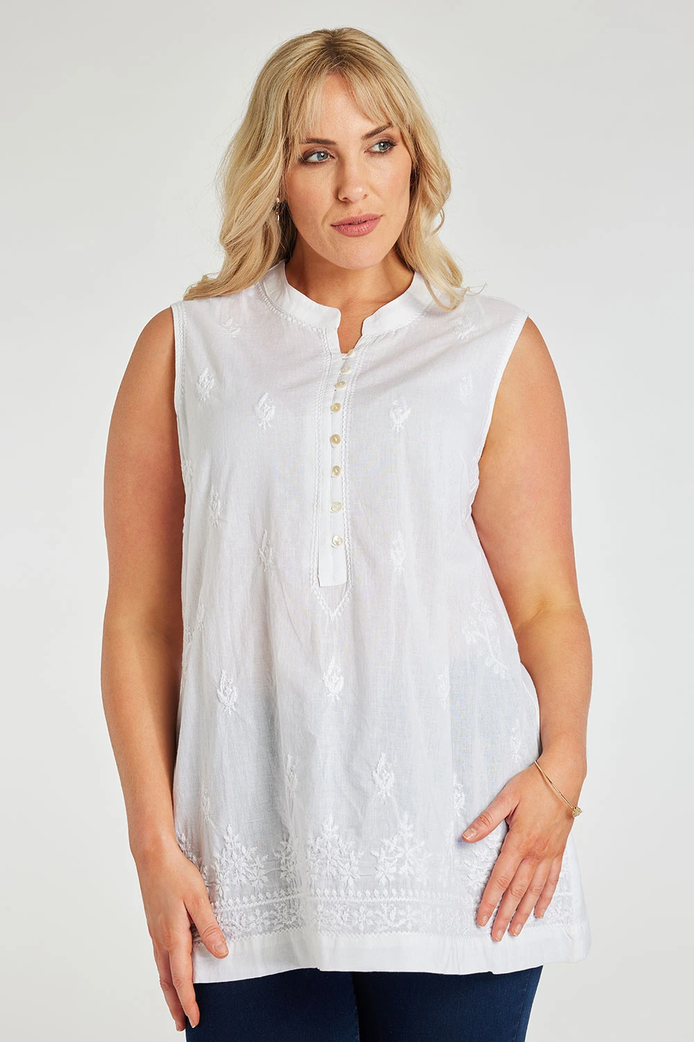 Sleeveless Broderie Top - Image 7