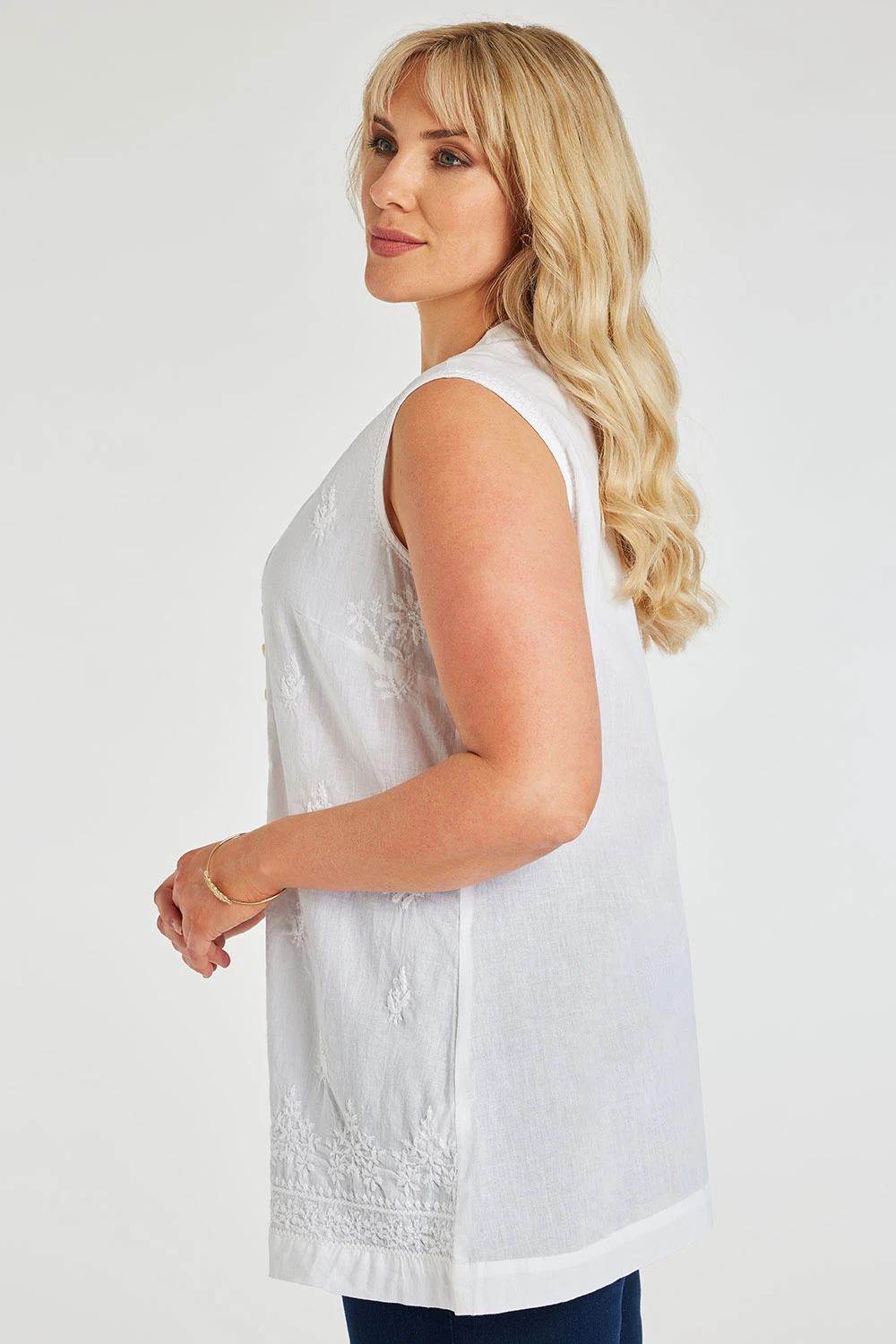 Sleeveless Broderie Top - Image 9