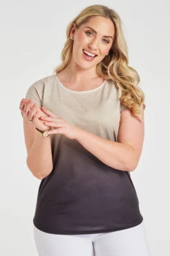 Short Sleeve Ombre T-Shirt With Hotfix Detail