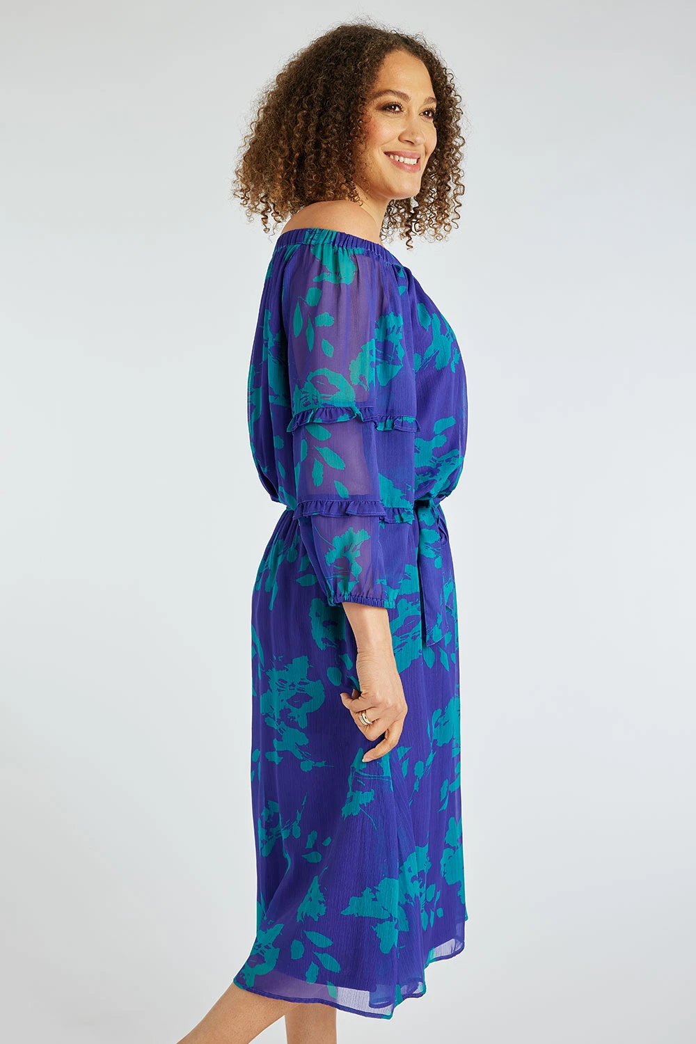 Bardot Dress With Ruffle Trim Sleeves - Image 9