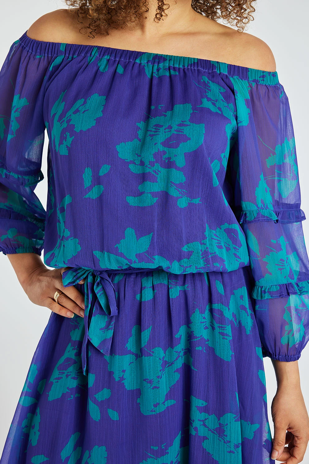 Bardot Dress With Ruffle Trim Sleeves - Image 10