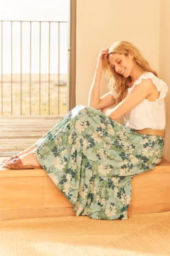 Autonomy - Graphic Floral Tiered Crinkle Skirt