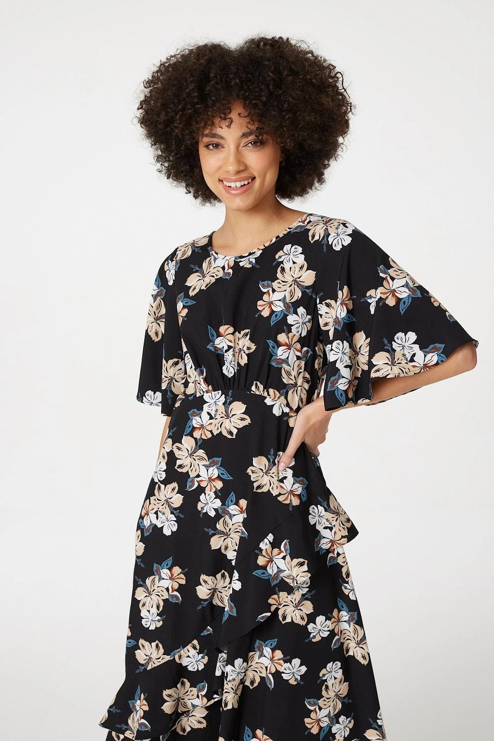 Izabel London – Floral Layered Hem Maxi Dress - Image 2