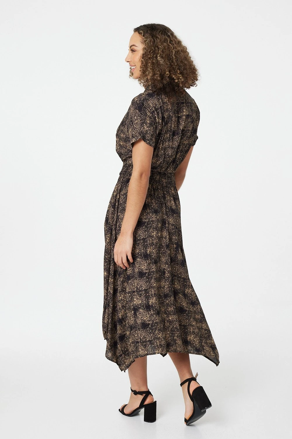 Izabel London – Printed Hanky Hem Shirt Dress - Image 3