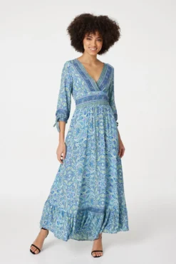 Izabel London – Paisley Tie Sleeve Maxi Dress