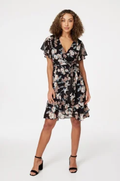 Izabel London – Floral Tie Front Wrap Dress
