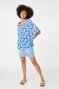 Izabel London – Floral Batwing Blouse Top