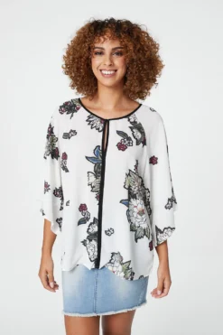 Izabel London – Multi White Floral Trim Blouse